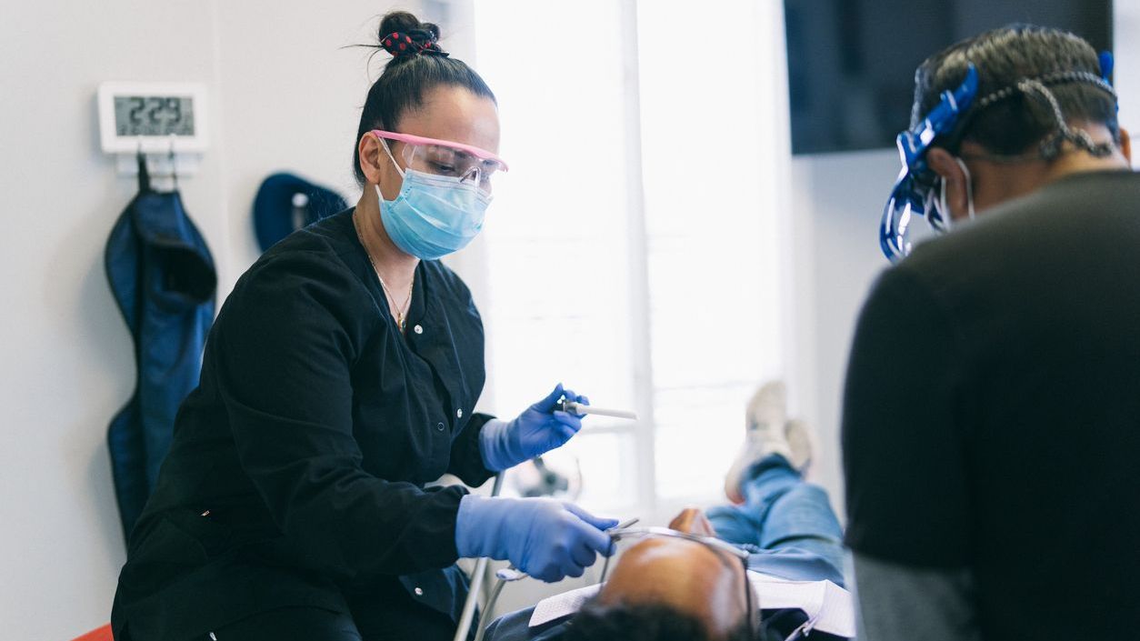 Dental Assistants